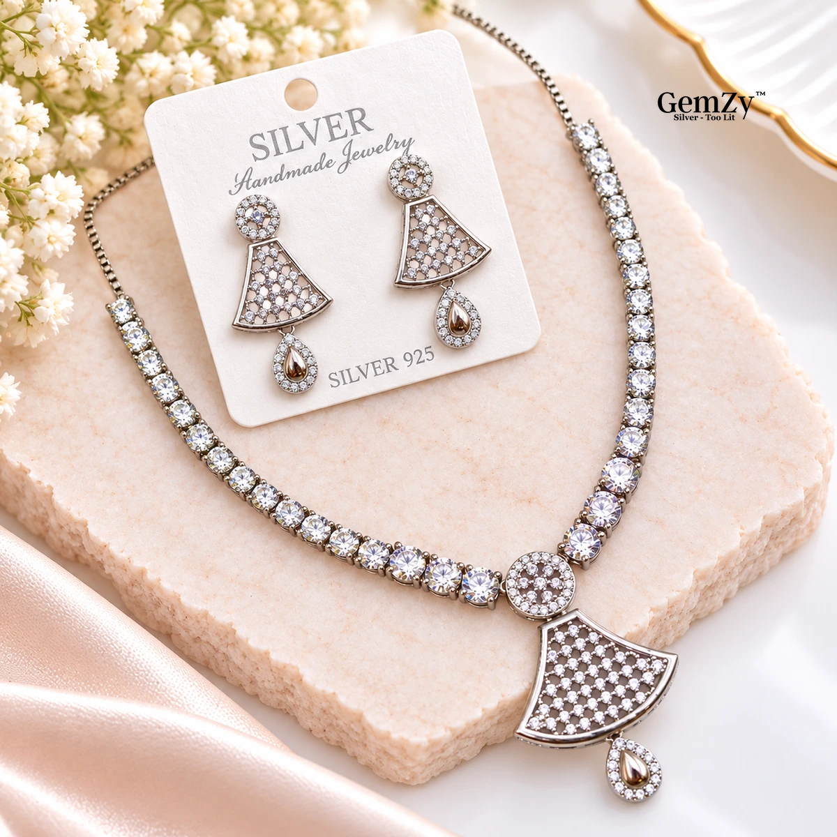 Premium Solitaire Necklace in Rhodium Finish